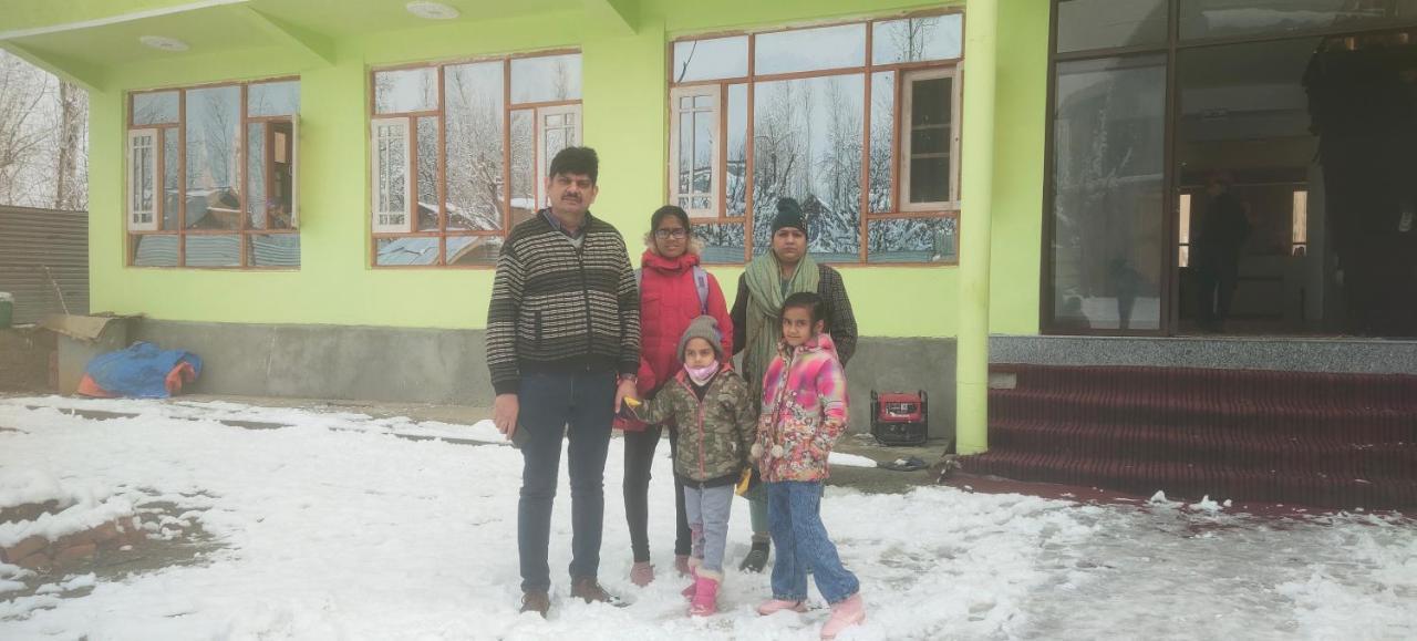 Hotel Gulmarg Residency, Kunzer Gulmarg Exterior photo