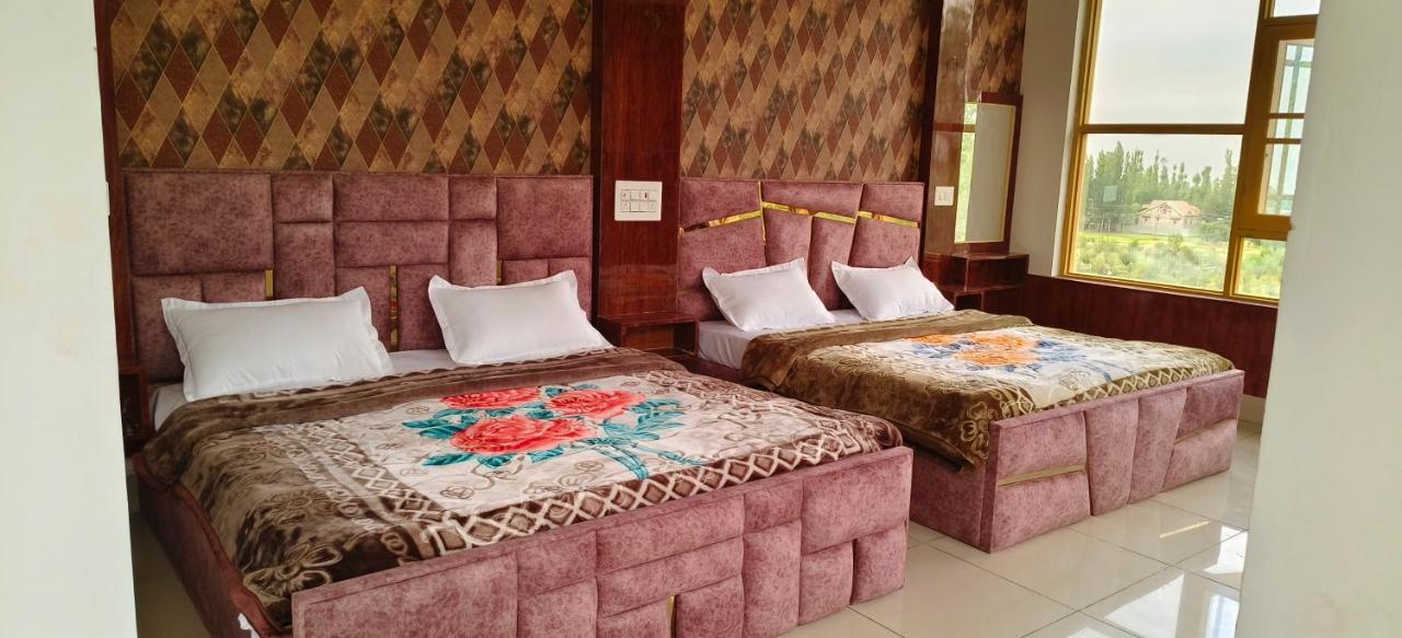 Hotel Gulmarg Residency, Kunzer Gulmarg Exterior photo