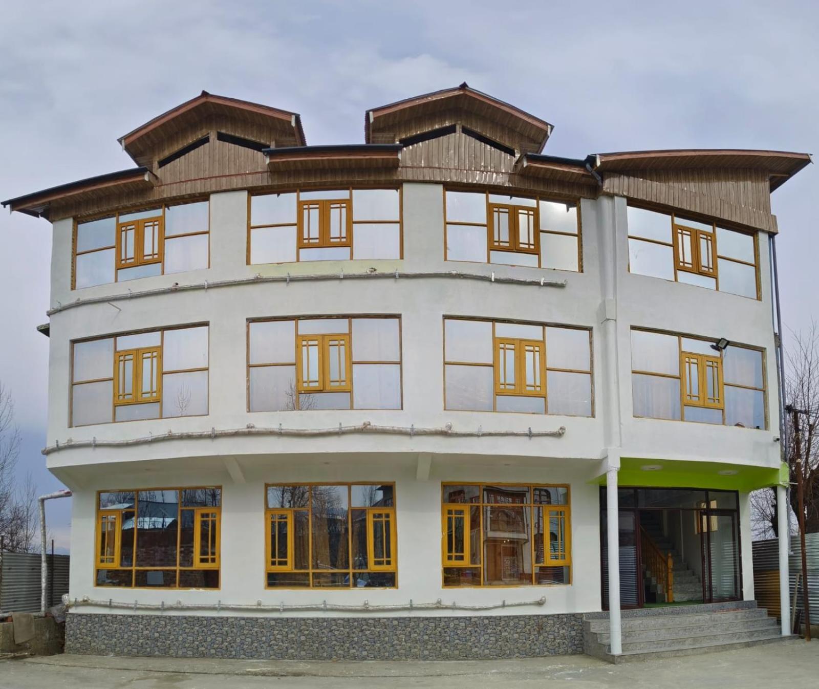 Hotel Gulmarg Residency, Kunzer Gulmarg Exterior photo