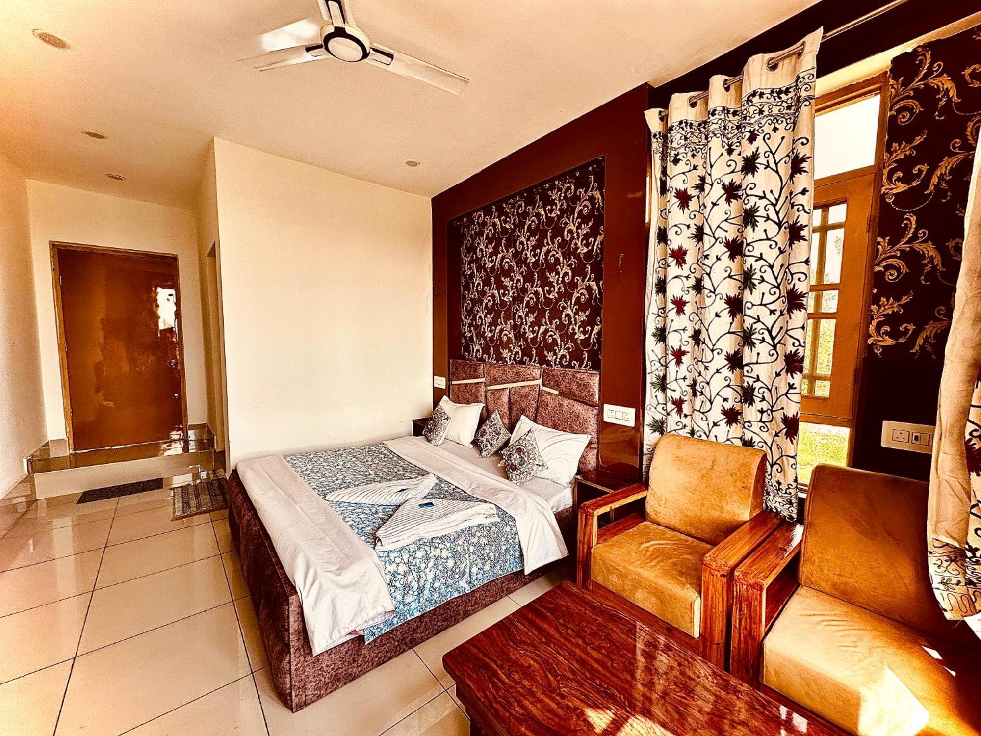 Hotel Gulmarg Residency, Kunzer Gulmarg Exterior photo